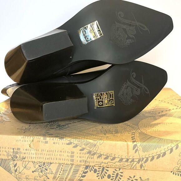 Free People Twin Flames Leather Western Cowboy Boots in Black/Ivory NEW in box - Picture 13 of 15